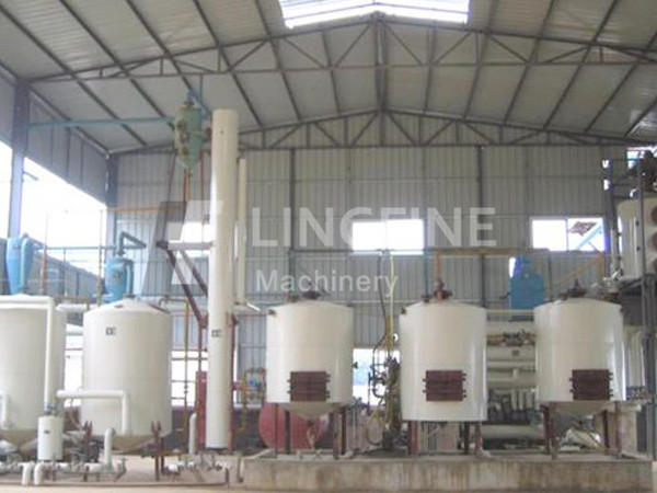 Batch type crude cooking oil solvent extraction machine