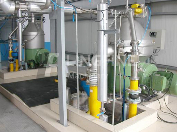 Edible oil refining machine