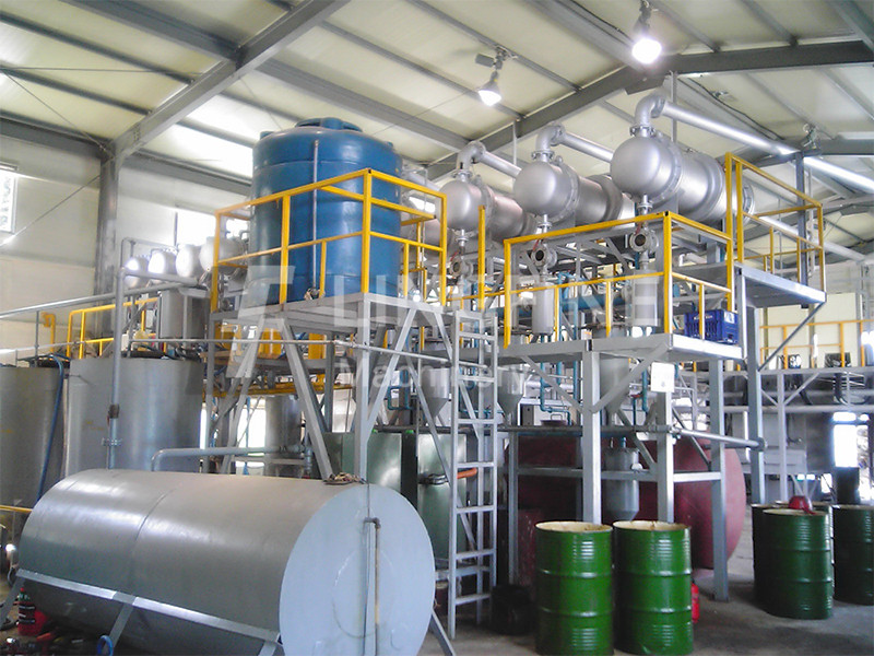 Puyang, China 30TPD Waste Engine Oil Distillate Plant Making Engine Oil And Diesel